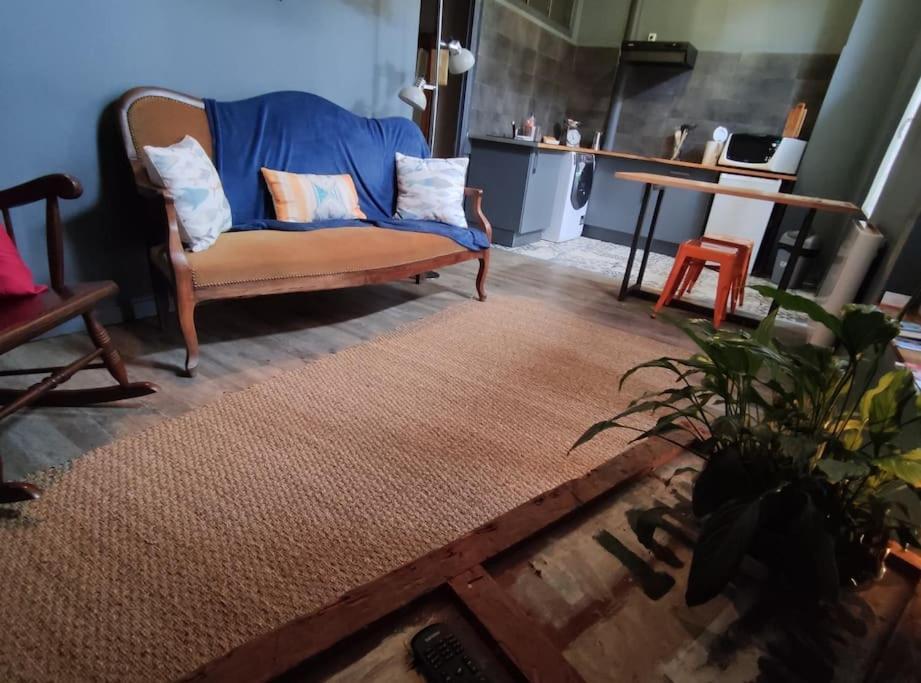 1 Ideal Salaries Nomades Apartamento *
